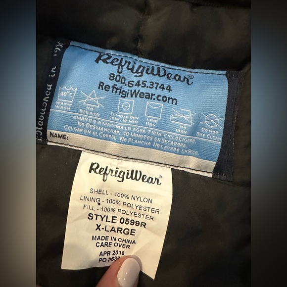 RefrigiWear Men's XL Lightweight Fiberfill Insulated Workwear Vest 0599R - Picture 3 of 6